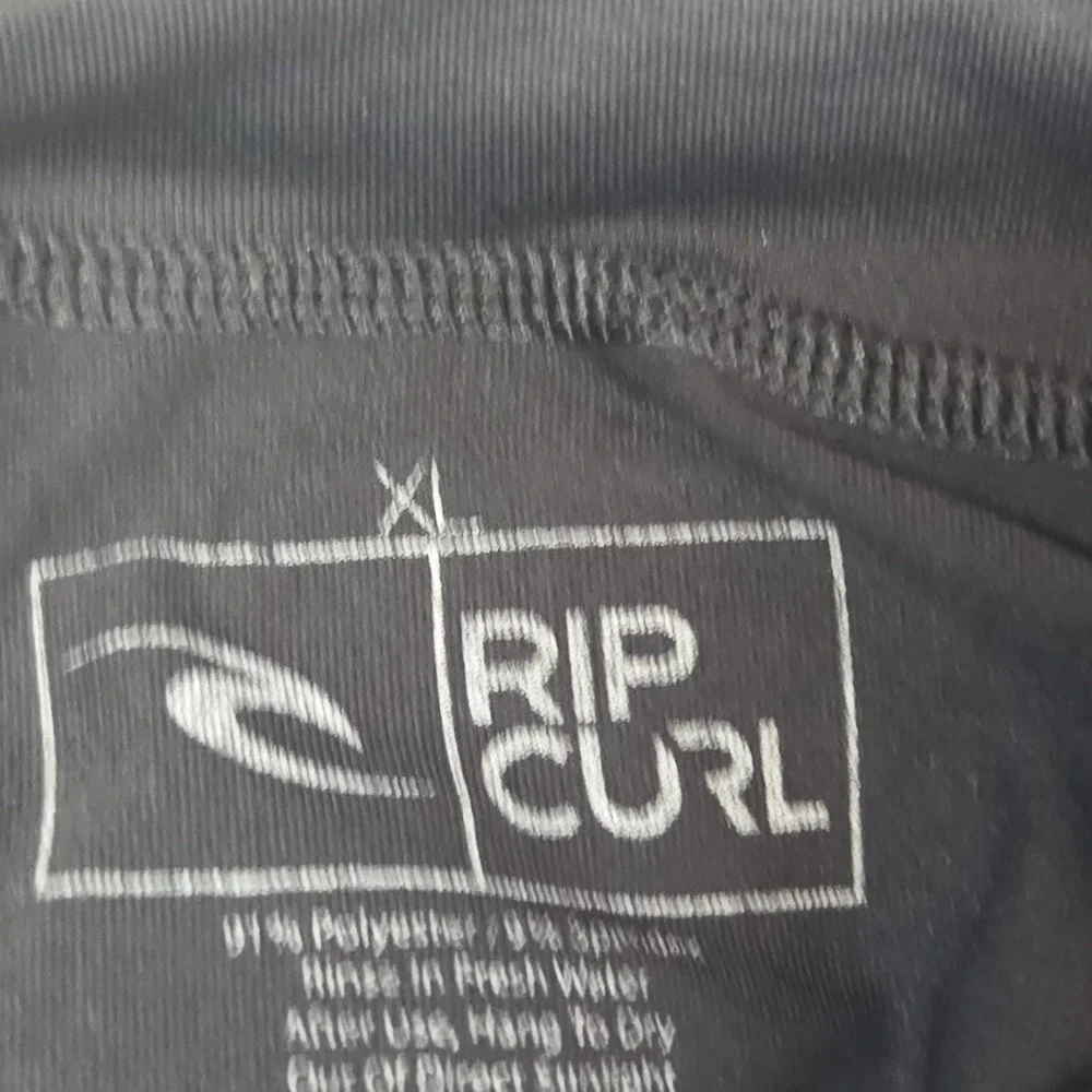 Rip Curl Rash Guard Shirt Men's XL Black Short Sleeve Surf Swim UPF 50+ UV Tee